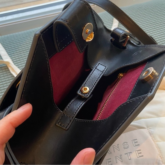 DANSE LENTE BLACK LEATHER BUCKET BAG JOHNNY GOLD HW - Picture 13 of 16